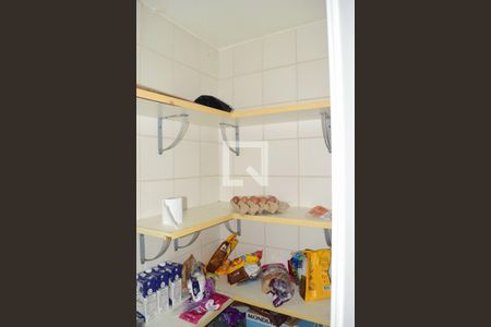 Apartamento para alugar com 120m², 3 quartos e 1 vaga Apartamento para alugar com 120m², 3 quartos e 1 vagaDespensa