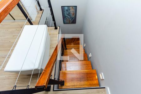 Apartamento para alugar com 70m², 2 quartos e 1 vagaEscada