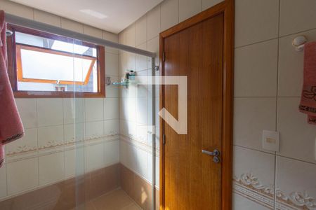 Apartamento à venda com 250m², 4 quartos e 3 vagas Apartamento à venda com 250m², 4 quartos e 3 vagasBanheiro da Suíte