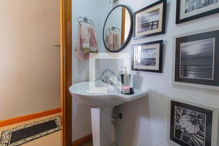 Apartamento à venda com 250m², 4 quartos e 3 vagas Apartamento à venda com 250m², 4 quartos e 3 vagasLavabo