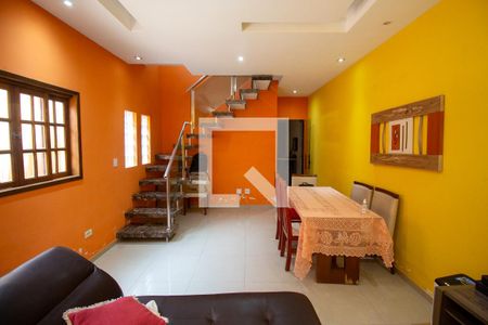 Sala de casa para alugar com 4 quartos, 400m² em Vila Morgadouro, São Paulo