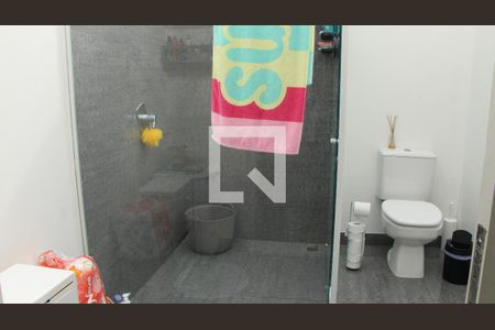 Casa à venda com 300m², 3 quartos e 3 vagasBanheiro 2