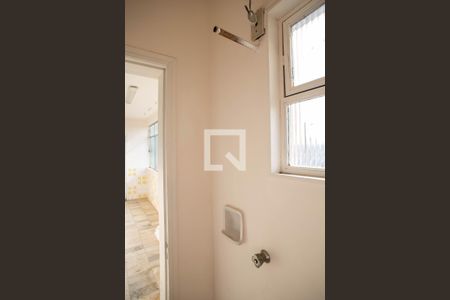 Apartamento para alugar com 110m², 3 quartos e 2 vagas Apartamento para alugar com 110m², 3 quartos e 2 vagasBanheiro de serviço