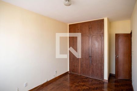 Apartamento para alugar com 110m², 3 quartos e 2 vagas Apartamento para alugar com 110m², 3 quartos e 2 vagasSuíte
