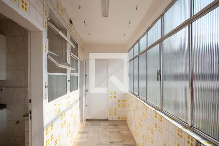 Apartamento para alugar com 110m², 3 quartos e 2 vagas Apartamento para alugar com 110m², 3 quartos e 2 vagasÁrea de Serviço