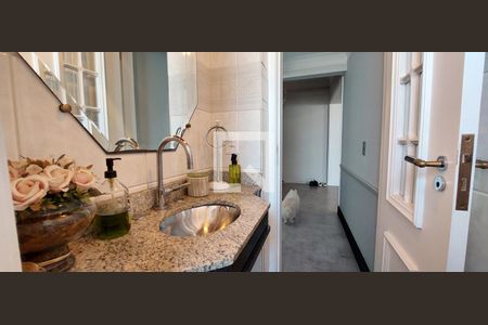 Apartamento à venda com 370m², 5 quartos e 8 vagasLavabo