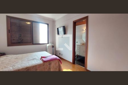 Apartamento à venda com 370m², 5 quartos e 8 vagasQuarto 4 suíte