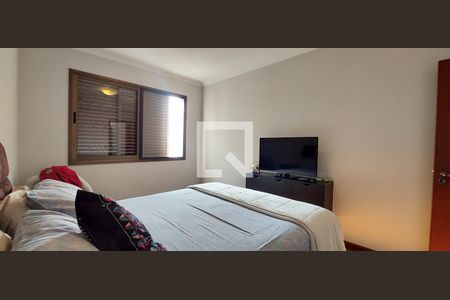 Apartamento à venda com 370m², 5 quartos e 8 vagasQuarto 3 suíte