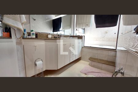 Apartamento à venda com 370m², 5 quartos e 8 vagasBanheiro Quarto 3 suíte