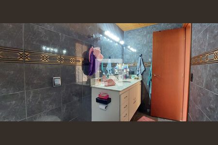 Apartamento à venda com 370m², 5 quartos e 8 vagasBanheiro Quarto 1 suíte