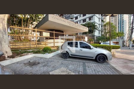 Apartamento à venda com 370m², 5 quartos e 8 vagasFachada