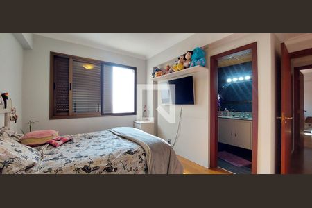 Apartamento à venda com 370m², 5 quartos e 8 vagasQuarto 1 suíte