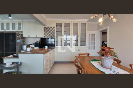 Apartamento à venda com 370m², 5 quartos e 8 vagasCopa