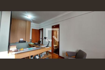 Apartamento à venda com 370m², 5 quartos e 8 vagasQuarto 5 suíte - escritório