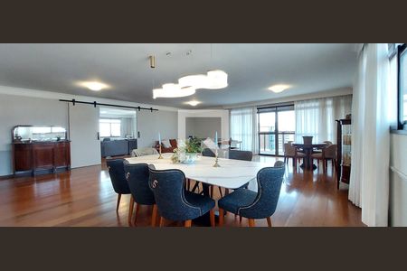 Apartamento à venda com 370m², 5 quartos e 8 vagasSala