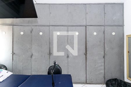 Casa à venda com 240m², 4 quartos e 1 vagaQuarto1 Suíte - Armários