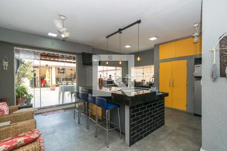 Casa à venda com 240m², 4 quartos e 1 vagaCozinha