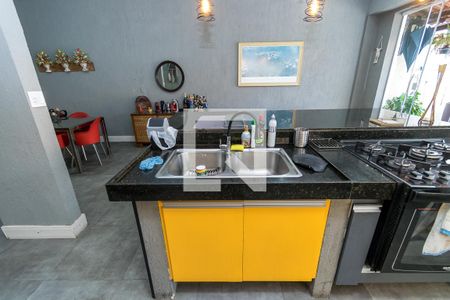 Casa à venda com 240m², 4 quartos e 1 vagaCozinha