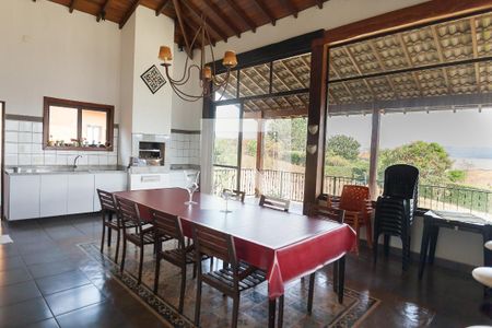 Casa de condomínio para alugar com 585m², 3 quartos e 4 vagas Casa de condomínio para alugar com 585m², 3 quartos e 4 vagasCozinha