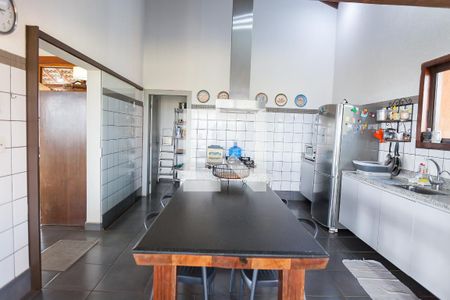 Casa de condomínio para alugar com 585m², 3 quartos e 4 vagas Casa de condomínio para alugar com 585m², 3 quartos e 4 vagasCozinha