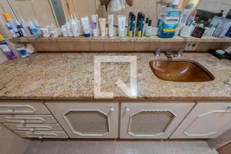 Apartamento à venda com 414m², 4 quartos e 2 vagasBanheiro da Suíte 1