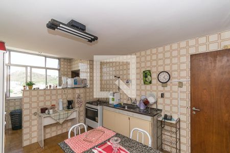 Apartamento à venda com 111m², 3 quartos e 2 vagas Apartamento à venda com 111m², 3 quartos e 2 vagasCozinha