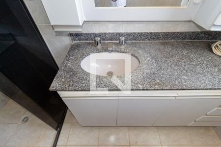 Apartamento para alugar com 110m², 3 quartos e sem vagaDetalhe Banheiro - Social