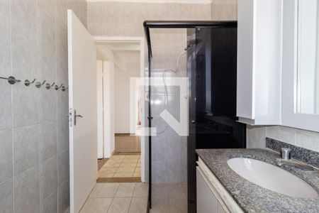 Apartamento para alugar com 110m², 3 quartos e sem vagaBanheiro - Social