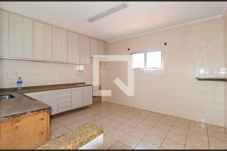 Apartamento para alugar com 110m², 3 quartos e sem vagaCozinha