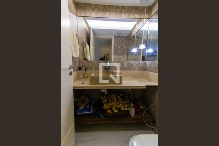 Apartamento à venda com 275m², 3 quartos e 3 vagasLavabo