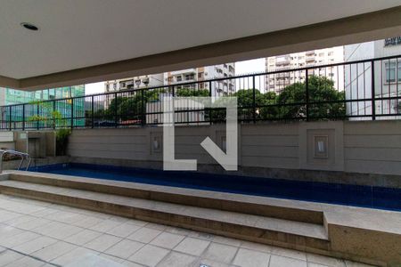 Apartamento à venda com 275m², 3 quartos e 3 vagasÁrea comum - Piscina