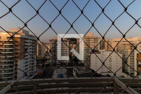 Apartamento à venda com 275m², 3 quartos e 3 vagasVista do Quarto 2