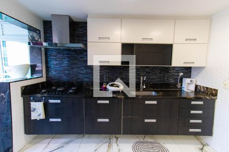 Apartamento à venda com 275m², 3 quartos e 3 vagasCozinha