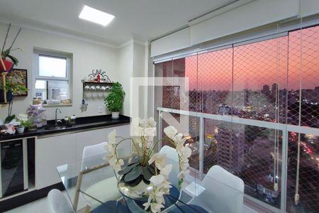 Varanda gourmet de apartamento para alugar com 1 quarto, 57m² em Cambuí, Campinas