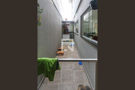 Casa à venda com 102m², 3 quartos e 2 vagasQuintal