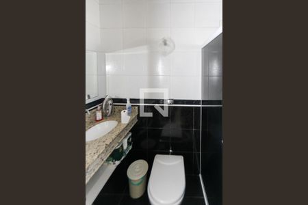 Casa à venda com 102m², 3 quartos e 2 vagasBanheiro