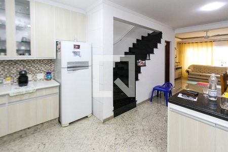 Casa à venda com 102m², 3 quartos e 2 vagasCozinha