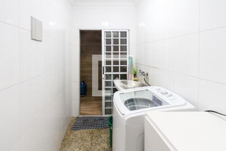 Casa à venda com 102m², 3 quartos e 2 vagasÁrea de Serviço