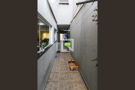 Casa à venda com 102m², 3 quartos e 2 vagasQuintal