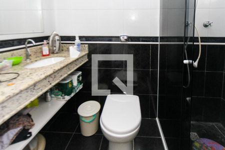 Casa à venda com 102m², 3 quartos e 2 vagasBanheiro