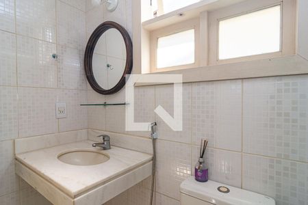 Casa de condomínio à venda com 280m², 5 quartos e 3 vagasBanheiro do Quarto 1