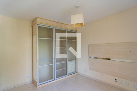 Casa de condomínio à venda com 280m², 5 quartos e 3 vagasQuarto 2