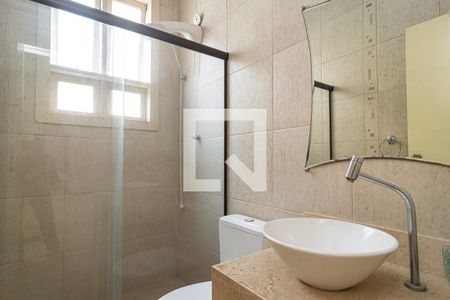 Casa de condomínio à venda com 280m², 5 quartos e 3 vagasBanheiro do Quarto 4