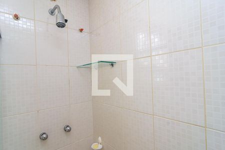 Casa de condomínio à venda com 280m², 5 quartos e 3 vagasBanheiro do Quarto 1