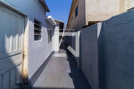 Casa à venda com 192m², 3 quartos e 3 vagasCorredor Externo