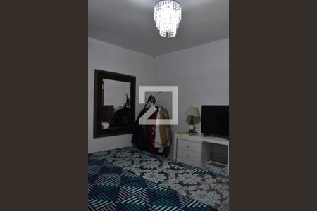 Quarto 1 de casa para alugar com 3 quartos, 100m² em Xaxim, Curitiba