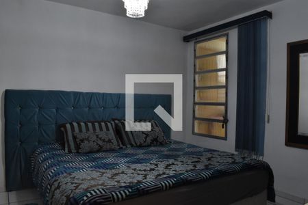 Quarto 1 de casa para alugar com 3 quartos, 100m² em Xaxim, Curitiba