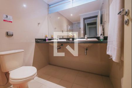 Apartamento para alugar com 217m², 5 quartos e 3 vagasBanheiro da Suíte 4