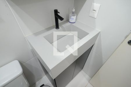 Banheiro de apartamento à venda com 1 quarto, 27m² em Sé, São Paulo