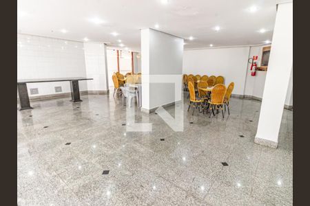 Apartamento à venda com 100m², 3 quartos e 1 vaga Apartamento à venda com 100m², 3 quartos e 1 vagaÁrea comum - Salão de festas